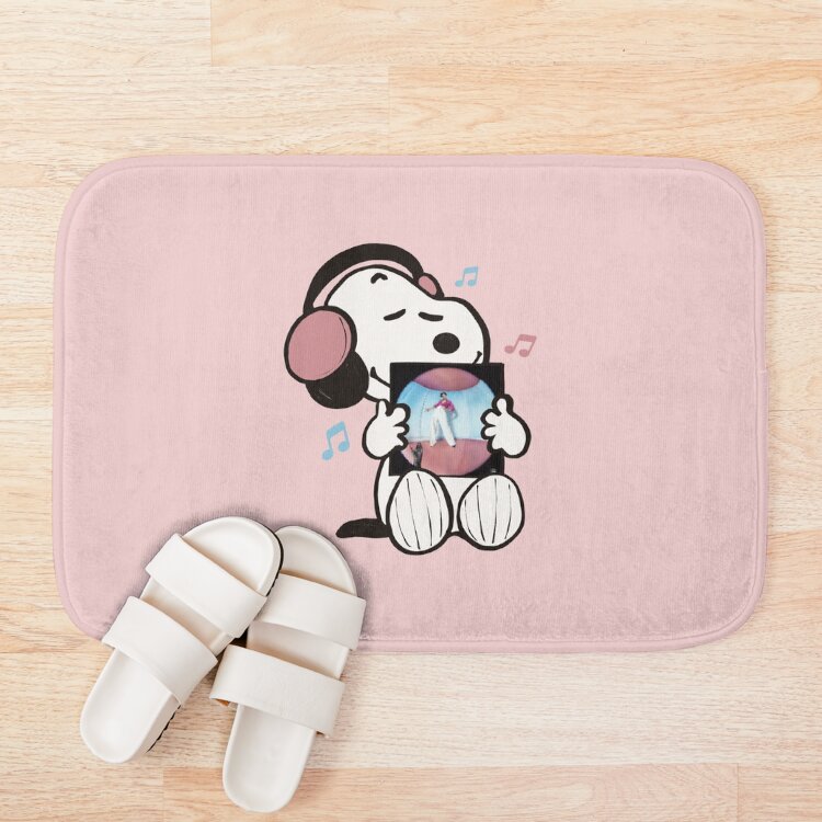Snoopy Listening To Fine Line Bath Mat - Image 3